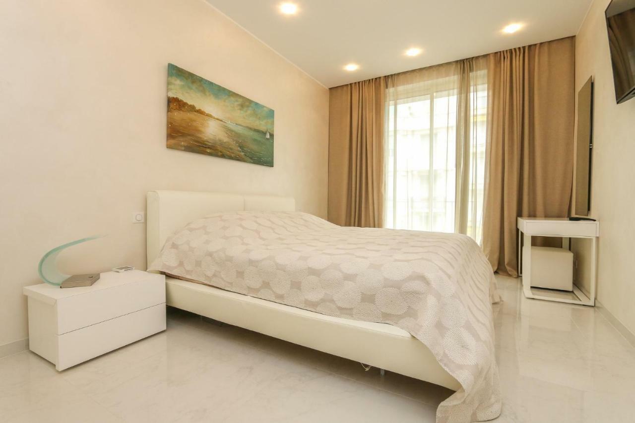 Seafront Modern Apartment Nice Bagian luar foto