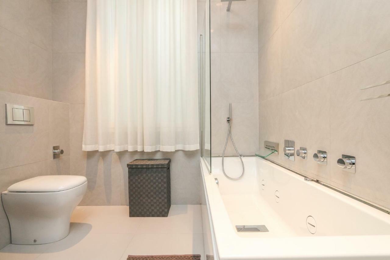 Seafront Modern Apartment Nice Bagian luar foto